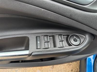 2019 Ford Escape SE   - Photo 11 - Saint Cloud, MN 56304