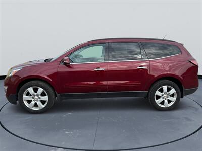 2016 Chevrolet Traverse LT   - Photo 2 - Saint Cloud, MN 56304