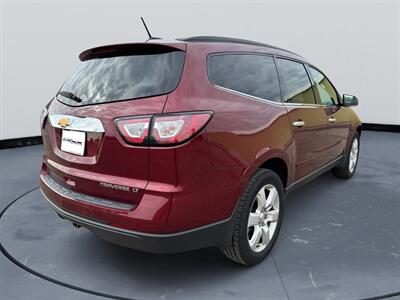 2016 Chevrolet Traverse LT   - Photo 5 - Saint Cloud, MN 56304