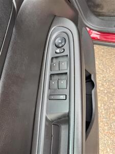 2016 Chevrolet Traverse LT   - Photo 16 - Saint Cloud, MN 56304
