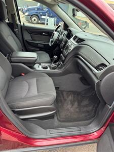 2016 Chevrolet Traverse LT   - Photo 23 - Saint Cloud, MN 56304