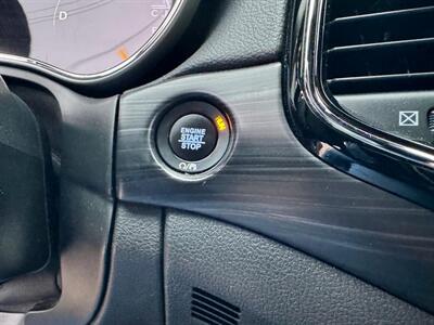 2020 Jeep Grand Cherokee Altitude   - Photo 19 - Saint Cloud, MN 56304