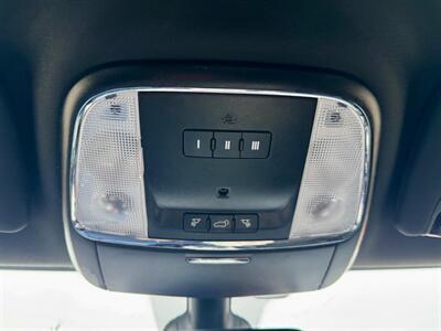 2020 Jeep Grand Cherokee Altitude   - Photo 16 - Saint Cloud, MN 56304