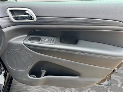 2020 Jeep Grand Cherokee Altitude   - Photo 27 - Saint Cloud, MN 56304