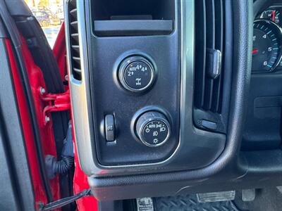 2017 Chevrolet Silverado 1500 LT   - Photo 11 - Saint Cloud, MN 56304