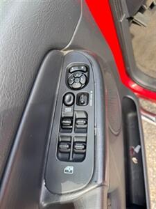 2004 Dodge Ram 1500 SLT 4dr Quad Cab SLT   - Photo 9 - Saint Cloud, MN 56304