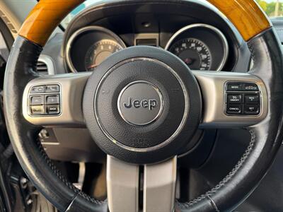2013 Jeep Grand Cherokee Overland   - Photo 23 - Saint Cloud, MN 56304