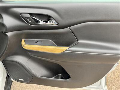 2017 GMC Acadia Denali   - Photo 43 - Saint Cloud, MN 56304