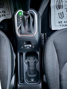 2023 Jeep Renegade Trailhawk   - Photo 16 - Saint Cloud, MN 56304