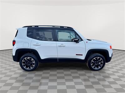2023 Jeep Renegade Trailhawk   - Photo 7 - Saint Cloud, MN 56304