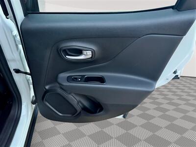 2023 Jeep Renegade Trailhawk   - Photo 26 - Saint Cloud, MN 56304