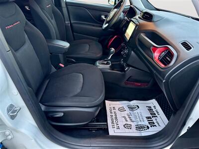 2023 Jeep Renegade Trailhawk   - Photo 27 - Saint Cloud, MN 56304