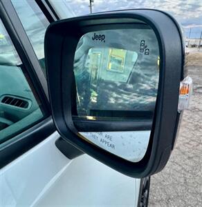 2023 Jeep Renegade Trailhawk   - Photo 28 - Saint Cloud, MN 56304