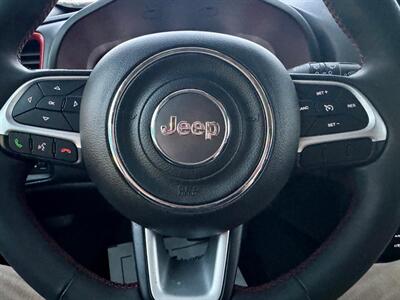 2023 Jeep Renegade Trailhawk   - Photo 17 - Saint Cloud, MN 56304