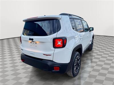 2023 Jeep Renegade Trailhawk   - Photo 5 - Saint Cloud, MN 56304