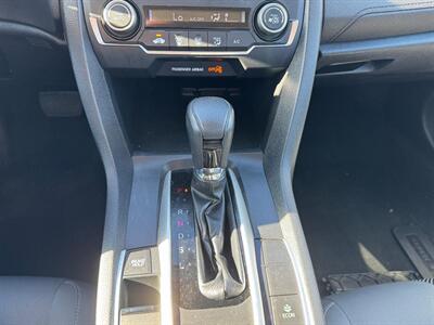 2018 Honda Civic LX   - Photo 15 - Saint Cloud, MN 56304