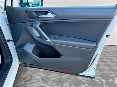 2018 Volkswagen Tiguan 2.0T SE 4Motion   - Photo 30 - Saint Cloud, MN 56304
