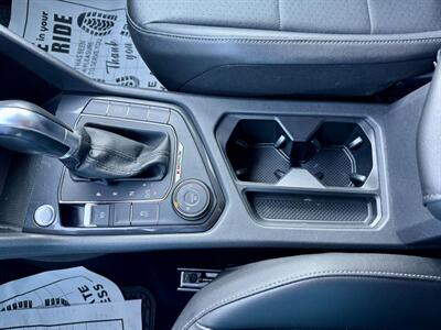 2018 Volkswagen Tiguan 2.0T SE 4Motion   - Photo 18 - Saint Cloud, MN 56304