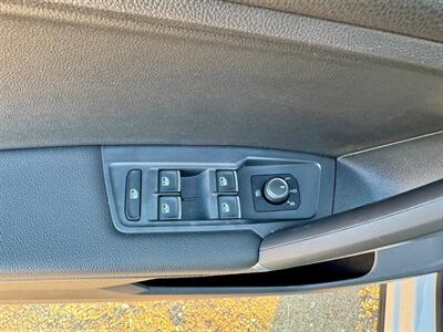 2018 Volkswagen Tiguan 2.0T SE 4Motion   - Photo 12 - Saint Cloud, MN 56304