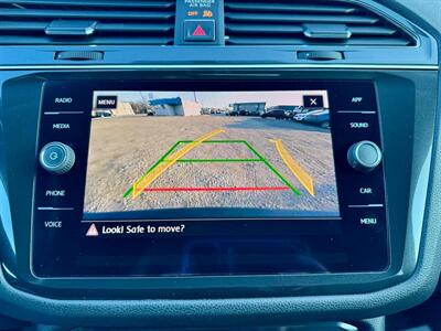 2018 Volkswagen Tiguan 2.0T SE 4Motion   - Photo 14 - Saint Cloud, MN 56304