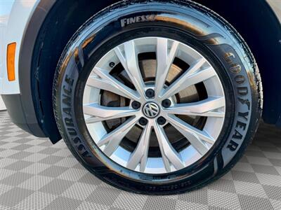 2018 Volkswagen Tiguan 2.0T SE 4Motion   - Photo 32 - Saint Cloud, MN 56304