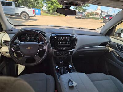 2018 Chevrolet Traverse LT Cloth   - Photo 5 - Anderson, SC 29625