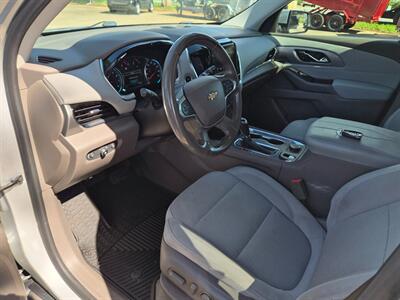2018 Chevrolet Traverse LT Cloth   - Photo 4 - Anderson, SC 29625