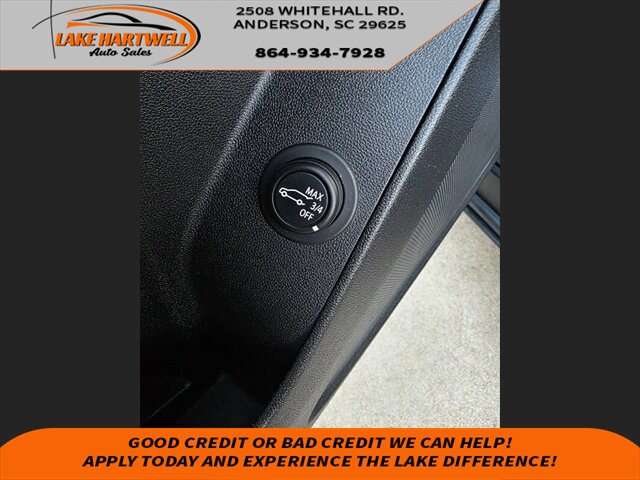 2020 Chevrolet Equinox LT - Photo 8 - Anderson, SC 29625