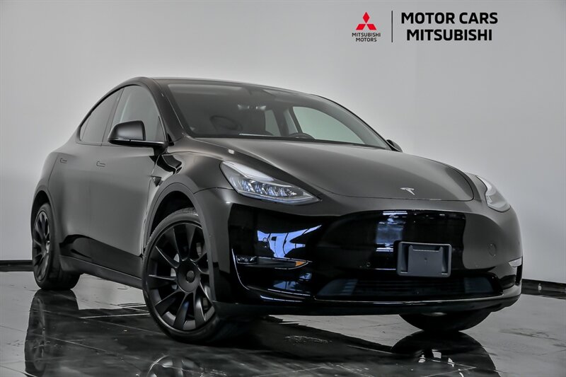 Solid Black 2022 Tesla Model Y Long Range AWD SUV / Crossover All-Wheel Drive Automatic