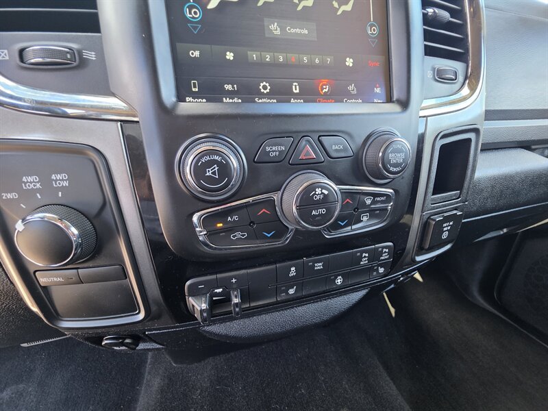2018 RAM 2500 Big Horn - Photo 24 - Westport, MA 02790