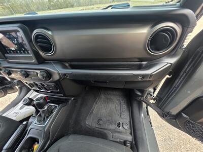 2020 Jeep Gladiator Sport S - Photo 22 - Westport, MA 02790