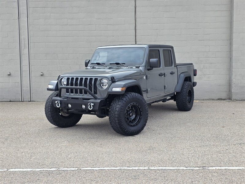 2020 Jeep Gladiator Sport S   - Photo 1 - Westport, MA 02790