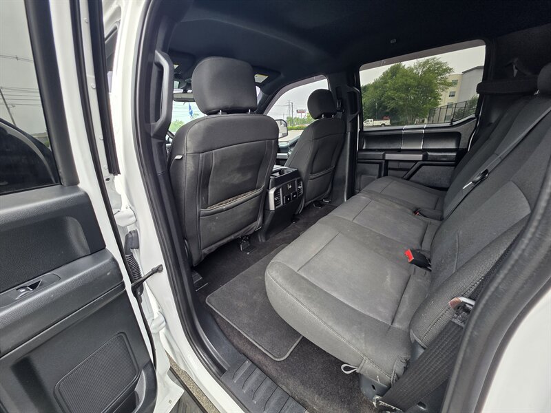 2019 Ford F-150 XLT - Photo 12 - Westport, MA 02790