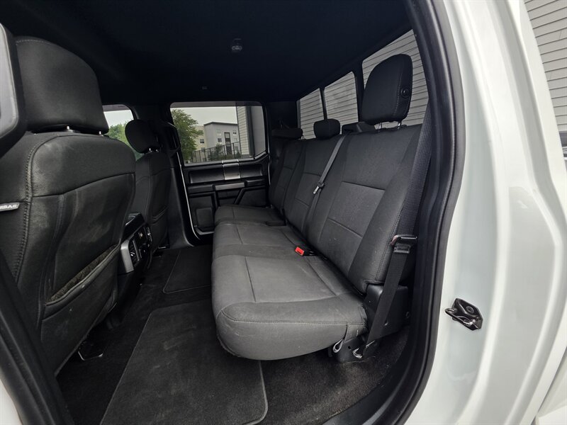 2019 Ford F-150 XLT - Photo 11 - Westport, MA 02790