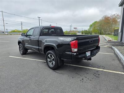 2017 Toyota Tacoma TRD Sport   - Photo 6 - Westport, MA 02790