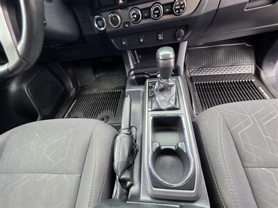 2017 Toyota Tacoma TRD Sport   - Photo 21 - Westport, MA 02790