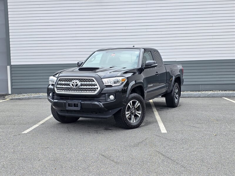 2017 Toyota Tacoma TRD Sport  