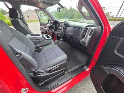 2017 Chevrolet Silverado 1500 LT   - Photo 19 - Westport, MA 02790
