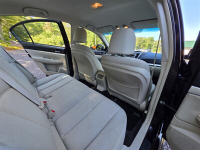 2011 Subaru Legacy 2.5i Premium   - Photo 21 - Westport, MA 02790