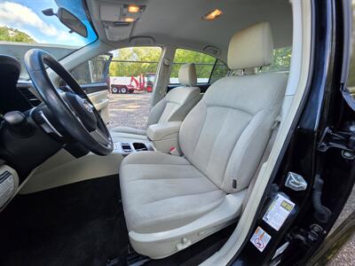 2011 Subaru Legacy 2.5i Premium   - Photo 22 - Westport, MA 02790