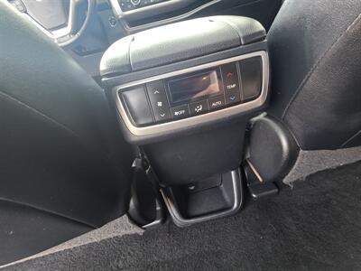 2016 Toyota Highlander XLE - Photo 20 - Westport, MA 02790