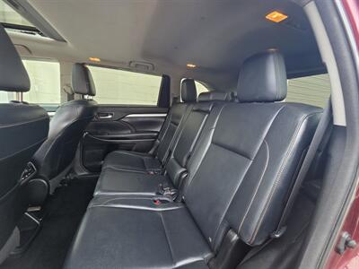 2016 Toyota Highlander XLE - Photo 16 - Westport, MA 02790