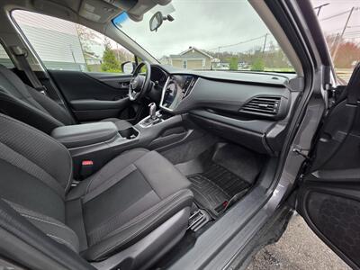 2022 Subaru Outback Premium   - Photo 11 - Westport, MA 02790