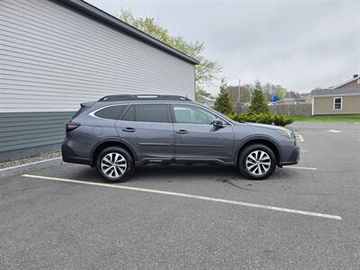 2022 Subaru Outback Premium   - Photo 4 - Westport, MA 02790