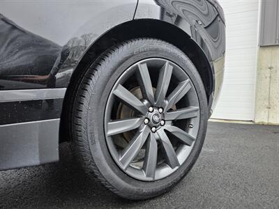 2018 Land Rover Range Rover Velar P380 R-Dynamic HSE   - Photo 9 - Westport, MA 02790