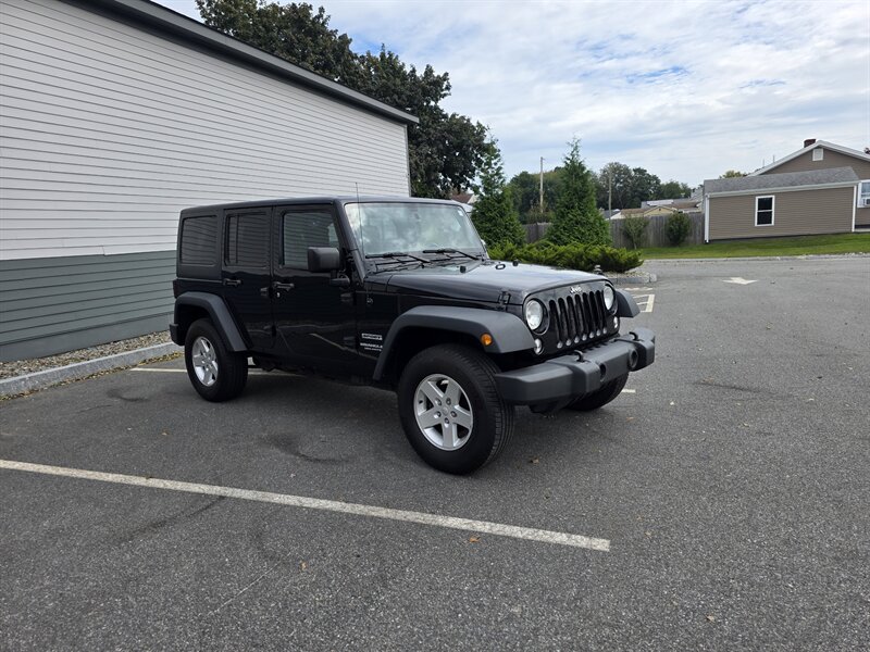 2017 Jeep Wrangler Unlimited Sport S - Photo 5 - Westport, MA 02790