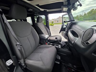 2017 Jeep Wrangler Unlimited Sport S - Photo 19 - Westport, MA 02790