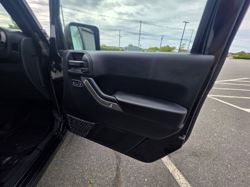 2017 Jeep Wrangler Unlimited Sport S - Photo 30 - Westport, MA 02790
