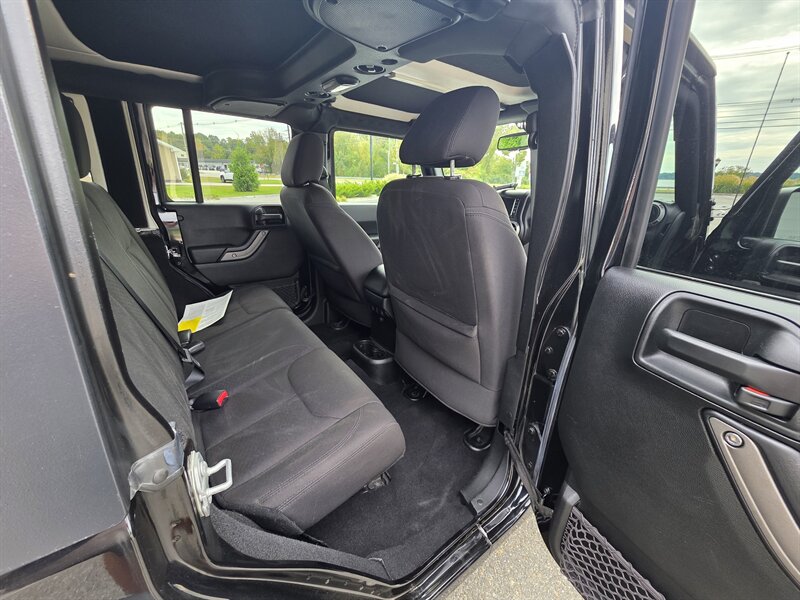2017 Jeep Wrangler Unlimited Sport S - Photo 14 - Westport, MA 02790