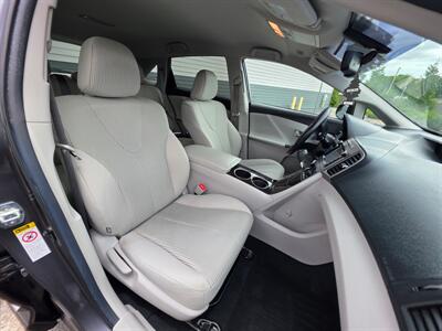2014 Toyota Venza LE - Photo 14 - Westport, MA 02790